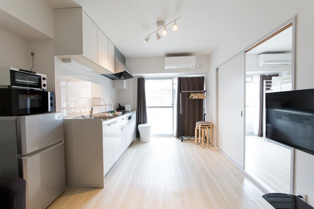 Namba Kuromon House * Osaka