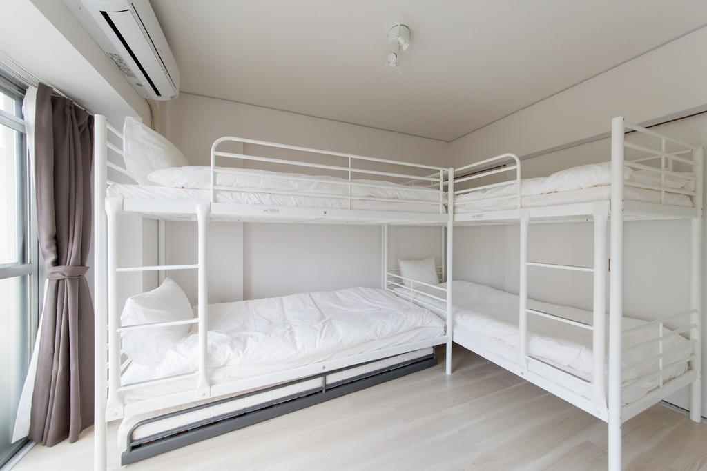 Namba Kuromon House * Osaka